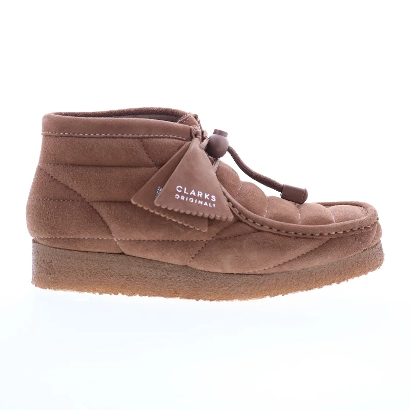 Clarks Wallabee Boot 26173230 Womens Brown Suede Slip On Casual Dress Boots Crew Neckline Casual