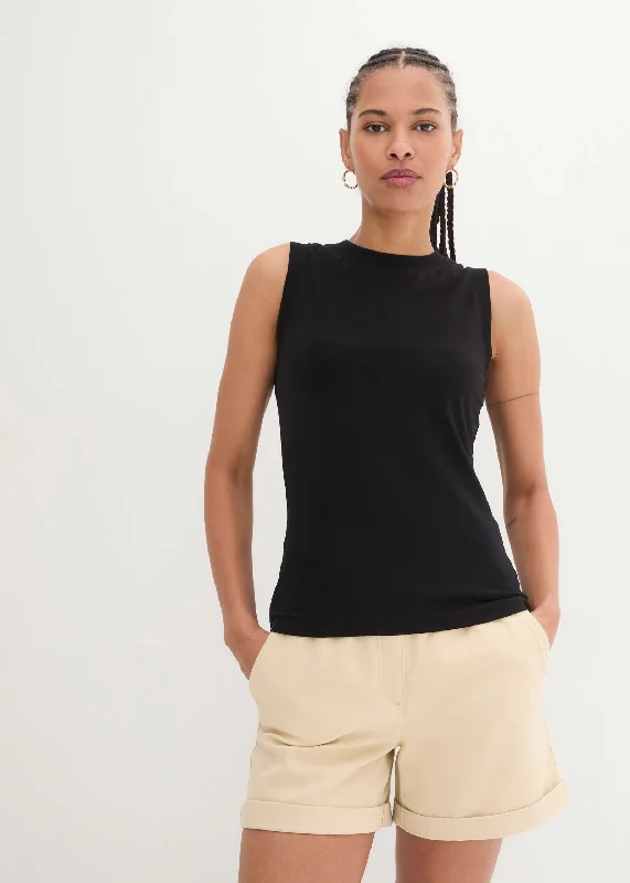 Scoop Neck Tank - Black fashionable tank top