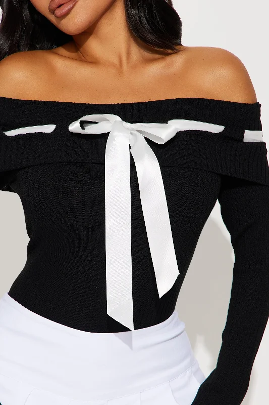 Just A Tease Off Shoulder Bow Sweater - Black/White