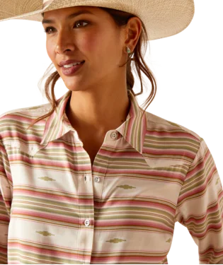 Women's Ariat Crowheart Button Down Shirt #10048582