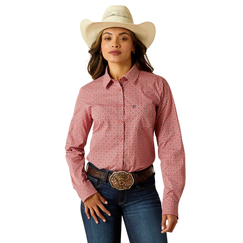 'Ariat' Women's Kirby Wrinkle Resistant Button Down - Garnet Rose Geo