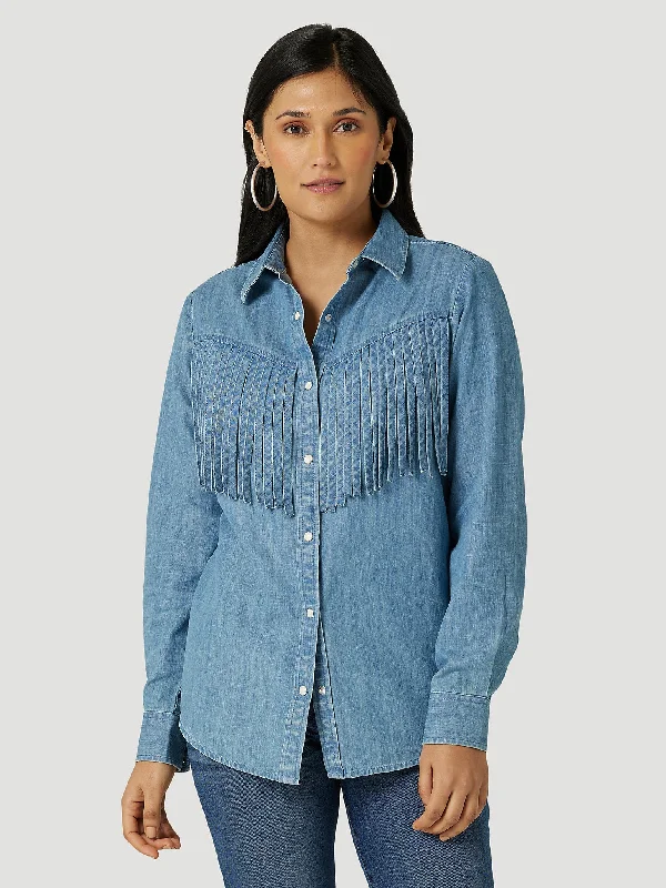 Women's Wrangler Retro Fringle Front Denim Western Snap Shirt In Indigo