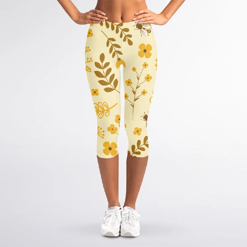 Flower Bee Pattern Print Women's Capri Leggings Cozy Mid-Rise Workout Leggings