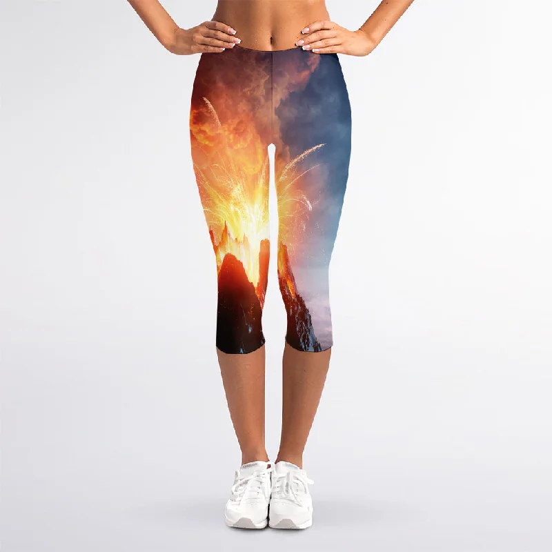 Erupting Volcano Print Women's Capri Leggings Fashionable Floral Active Leggings