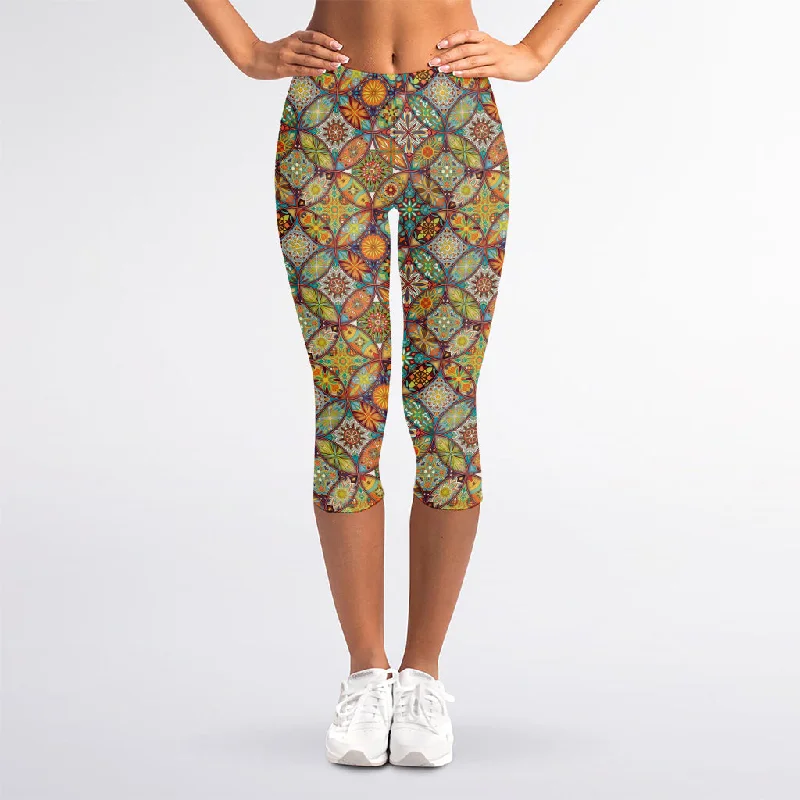 Ethnic Mandala Patchwork Pattern Print Women's Capri Leggings Stylish Faux Leather Leggings