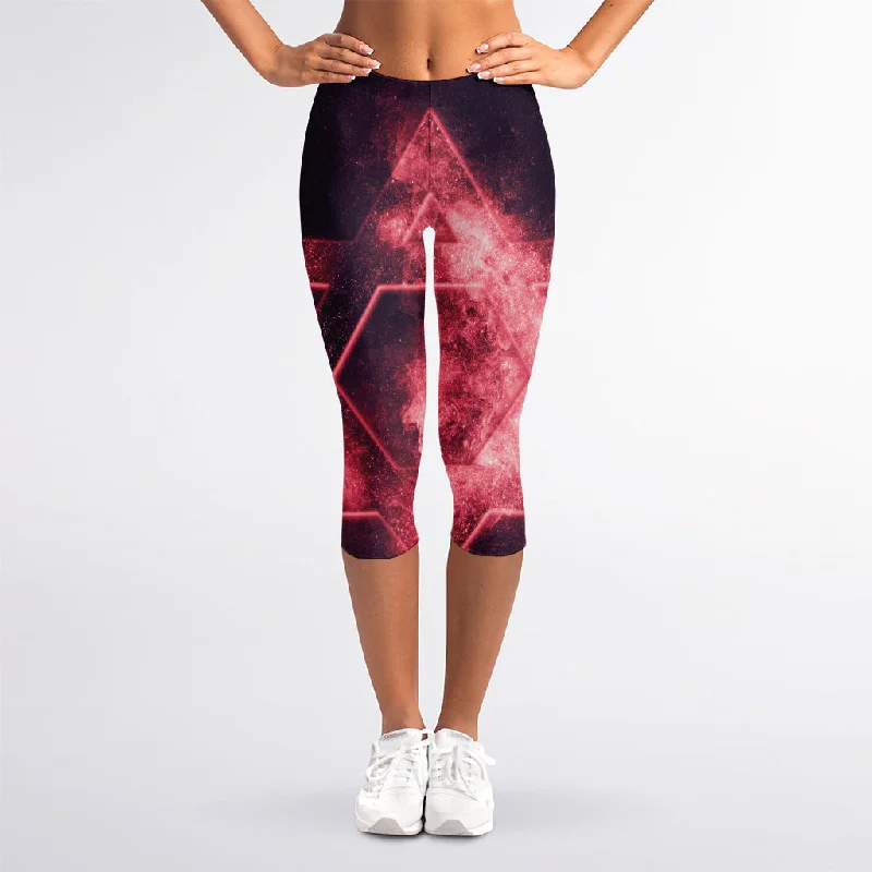 Fiery Star of David Print Women's Capri Leggings Fashionable Fitted Workout Leggings